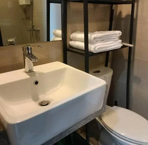 Bgc Uptown Mall Apartamento *